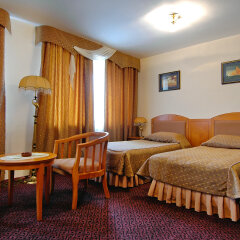 Приморье во Владивостоке 8 отзывов об отеле, цены и фото номеров - забронировать гостиницу Приморье онлайн Владивосток комната для гостей фото 3