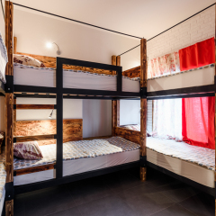 Хостел Five Stars Кровать в женском общем номере с двухъярусной кроватью