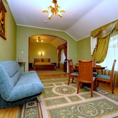 Гостиница Bridge в Краснодаре 2 отзыва об отеле, цены и фото номеров - забронировать гостиницу Bridge онлайн Краснодар комната для гостей фото 5