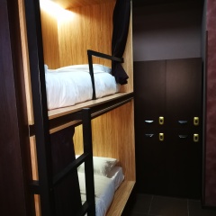 Хостел V&M sleepbox Кровать в общем номере с двухъярусными кроватями фото 7