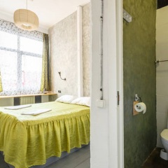 Хостел Fabrika Moscow Улучшенный номер с разными типами кроватей фото 10