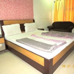 Ambey Residency by Sky Stays Hotel in Ambaji, India from 29$, photos, reviews - zenhotels.com guestroom photo 2