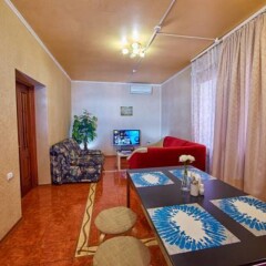Гостиница HostelRus Krasnodar Tsentralniy комната для гостей фото 3