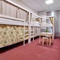 и Хостел Centeral Hotel & Hostel Кровать в общем номере с двухъярусными кроватями фото 6