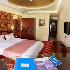 Отель Cron Palace Tbilisi 4* Стандартный номер фото 8