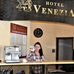 Venezia в Симферополе - забронировать гостиницу Venezia, цены и фото номеров Симферополь интерьер отеля