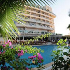 Belkon Hotel бассейн