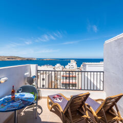 Отель SeaShells Sea View Studio-Penthouse Мальта, Буджибба - отзывы, цены и фото номеров - забронировать отель SeaShells Sea View Studio-Penthouse онлайн балкон фото 3