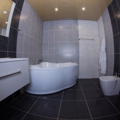 Гостиница Акрополис в Саратове 3 отзыва об отеле, цены и фото номеров - забронировать гостиницу Акрополис онлайн Саратов ванная