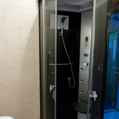 V Centre Hotel Улучшенный номер с разными типами кроватей фото 5