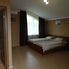 Robinzon Mini-Hotel in Gudauta, Abkhazia from 39$, photos, reviews - zenhotels.com guestroom photo 3