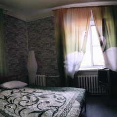 Mini-Hotel Leningradskiy 28 Стандартный семейный номер с двуспальной кроватью (общая ванная комната) фото 3