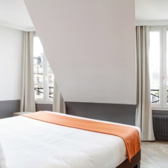 Отель Contact ALIZE MONTMARTRE 3* Улучшенный номер с различными типами кроватей