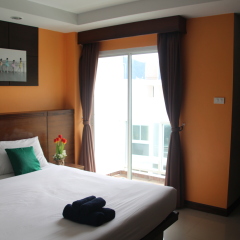 Green Harbor Patong Hotel 2* Стандартный номер фото 10