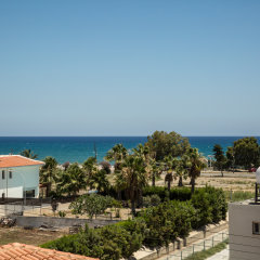 Апартаменты Carisa Livadia Gardens Кипр, Ларнака - отзывы, цены и фото номеров - забронировать отель Carisa Livadia Gardens онлайн пляж