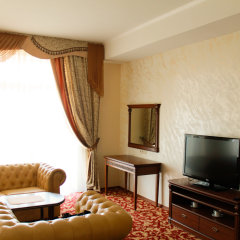 Гостиница Версаль в Хабаровске 4 отзыва об отеле, цены и фото номеров - забронировать гостиницу Версаль онлайн Хабаровск комната для гостей