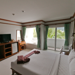 Отель Patong Pearl Resortel комната для гостей фото 16