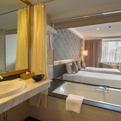 La Casa Hanoi Hotel 4* Номер Делюкс с различными типами кроватей фото 18