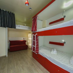 Гостиница HQ Hostelberry Кровать в общем номере с двухъярусной кроватью фото 18