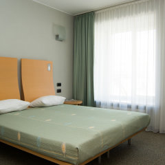 Гостиница Ева в Перми 4 отзыва об отеле, цены и фото номеров - забронировать гостиницу Ева онлайн Пермь комната для гостей
