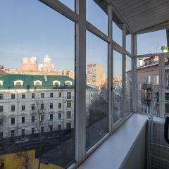 Гостиница Город - М у Зоопарка в Москве отзывы, цены и фото номеров - забронировать гостиницу Город - М у Зоопарка онлайн Москва балкон