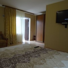 Robinzon Mini-Hotel in Gudauta, Abkhazia from 39$, photos, reviews - zenhotels.com guestroom photo 4