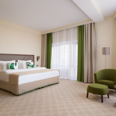 Green Resort Hotel&Spa в Кисловодске 4 отзыва об отеле, цены и фото номеров - забронировать гостиницу Green Resort Hotel&Spa онлайн Кисловодск комната для гостей фото 3