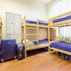 Chekhov Bro Hostel Кровать в общем номере двухъярусные кровати