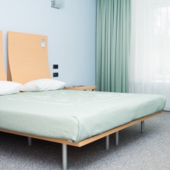 Гостиница Ева в Перми 4 отзыва об отеле, цены и фото номеров - забронировать гостиницу Ева онлайн Пермь комната для гостей фото 2
