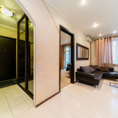 Гостиница MaxRealty24 Строителей 3 комната для гостей фото 3
