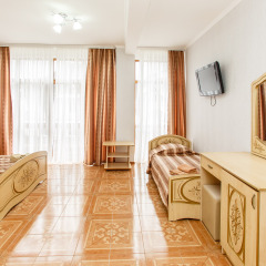 Гостиница Versal 2 Guest House Люкс с различными типами кроватей фото 8