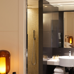 Отель Hôtel Opéra Richepanse 4* Улучшенный номер с различными типами кроватей фото 2