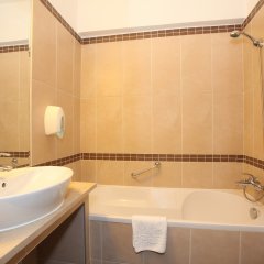 Отель Medosz Венгрия, Будапешт - 9 отзывов об отеле, цены и фото номеров - забронировать отель Medosz онлайн ванная