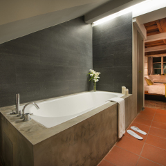Отель Design Neruda 4* Улучшенный номер с различными типами кроватей фото 9