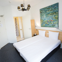Quentin England Hotel 2* Стандартный номер с различными типами кроватей