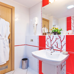 Гостиница East Gate 4* Номер Делюкс с различными типами кроватей фото 3