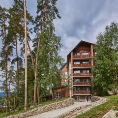 Гостиница Золотой пляж вид на фасад фото 3