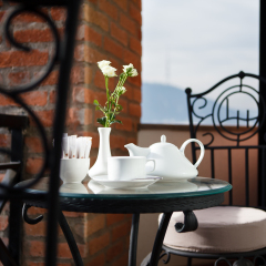Laerton Hotel Tbilisi 4* Улучшенный номер с двуспальной кроватью фото 8