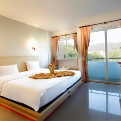 Patong Pearl Hotel 3* Улучшенный номер с различными типами кроватей