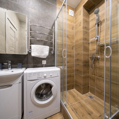 Гостиница More Apartments на Эстонской 37-4 в Красной Поляне отзывы, цены и фото номеров - забронировать гостиницу More Apartments на Эстонской 37-4 онлайн Красная Поляна ванная