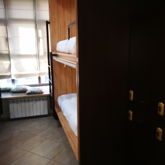 Хостел V&M sleepbox Кровать в общем номере с двухъярусными кроватями фото 4