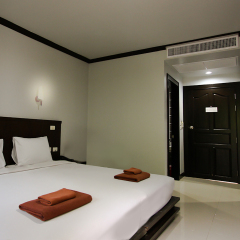 Отель Patong Pearl Resortel комната для гостей фото 9