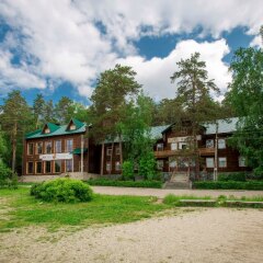Гостиница Золотой пляж вид на фасад