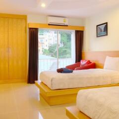 Отель Patong Eyes 3* Улучшенный номер с различными типами кроватей фото 6