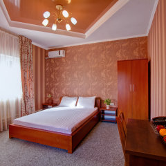 Kausar. Hotel in Bishkek, Kyrgyzstan from 49$, photos, reviews - zenhotels.com guestroom