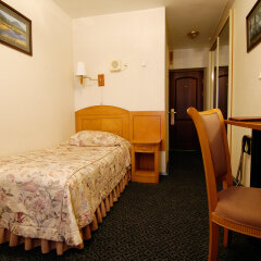 Приморье во Владивостоке 8 отзывов об отеле, цены и фото номеров - забронировать гостиницу Приморье онлайн Владивосток комната для гостей