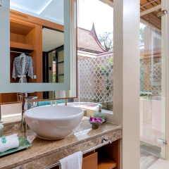 Banyan Tree Phuket Hotel 5* Вилла Делюкс разные типы кроватей фото 6