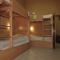 Hostel Podvorie Кровать в общем номере с двухъярусной кроватью фото 2
