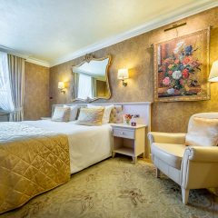 IMPERIAL Hotel & Restaurant 5* Улучшенный номер фото 3