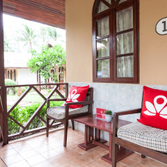 Отель ZEN Rooms Chaloemprakiat Patong балкон